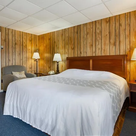 Knob Hill Motor Lodge Hillsville Exterior foto